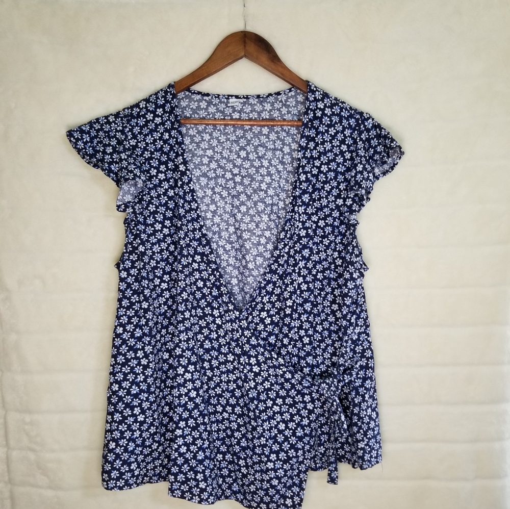 Old Navy Wrap Top XXL